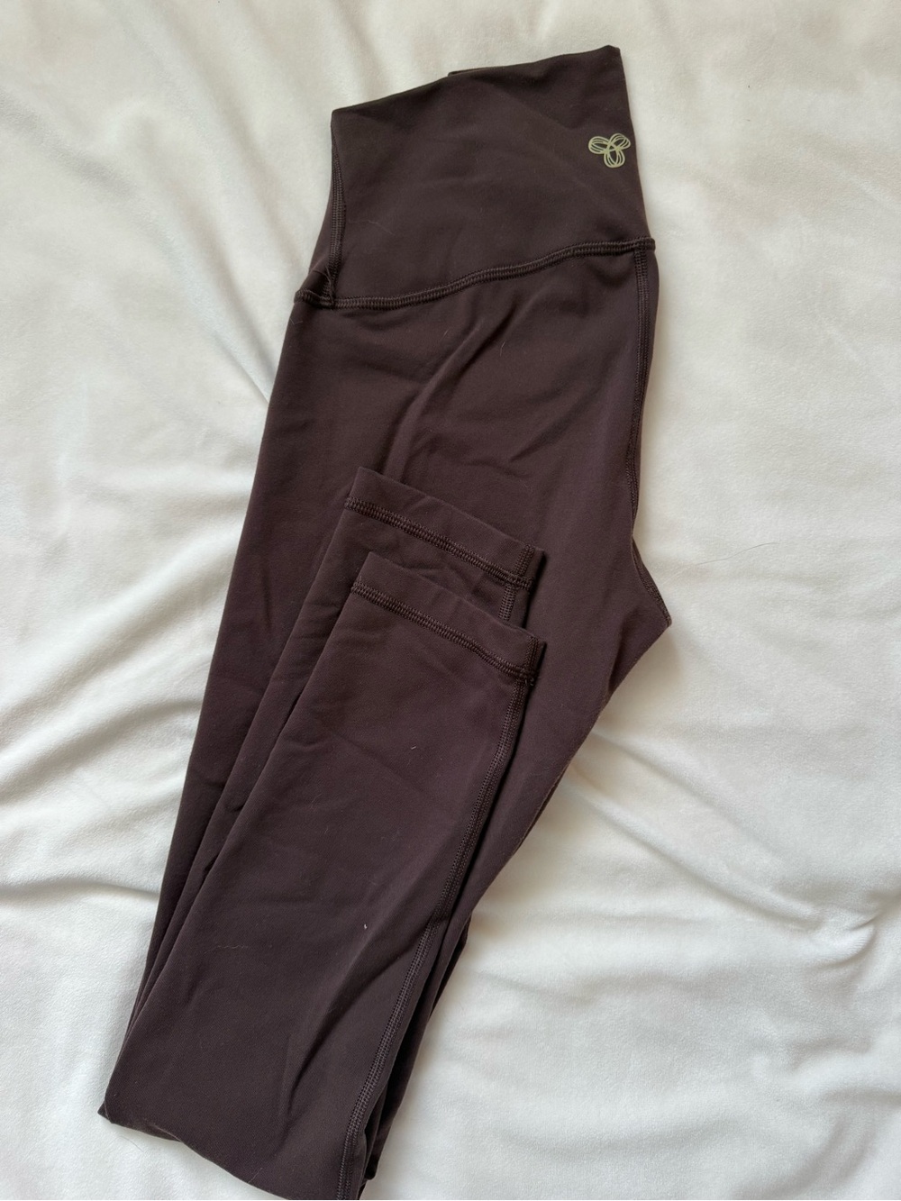 Aritzia LIFE Vibrant Tank & LIFE Atmosphere 26” Leggings Set Rich Mocha Brown - Picture 6 of 7